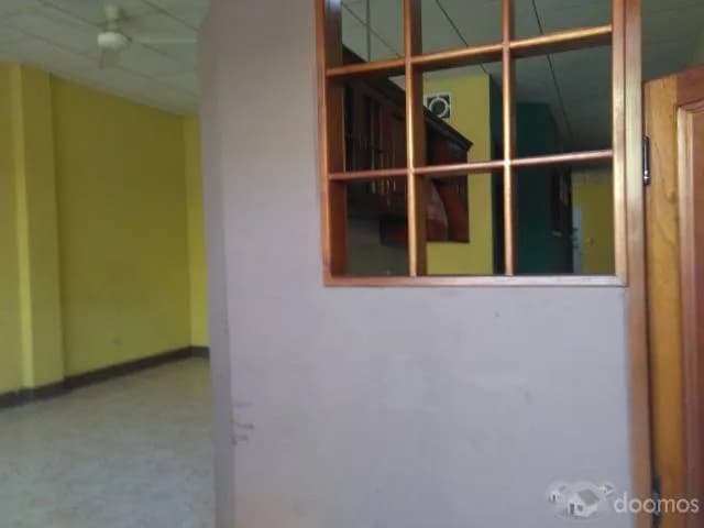 ALQUILO CASA CON TRES DORMITORIOS AMPLIA Y LAVANDERIA — foto 1