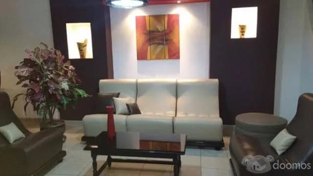 CASA DE 3 PISOS AV. CUTERVO URB. SAN ISIDRO - ICA — foto 1