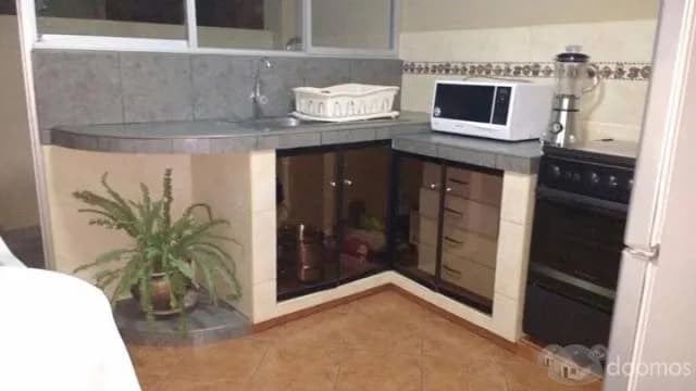 CASA DE 3 PISOS AV. CUTERVO URB. SAN ISIDRO - ICA — foto 3