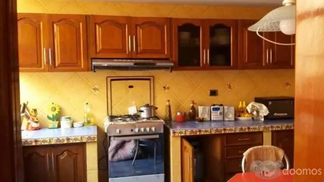 CASA DE 3 PISOS AV. CUTERVO URB. SAN ISIDRO - ICA — foto 4