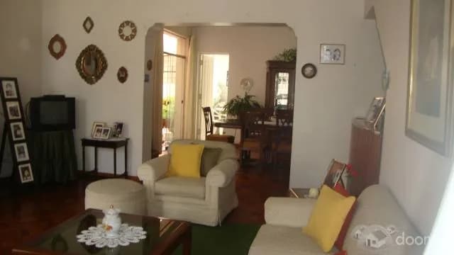 Venta de casa en primer piso en Av. Trinidad Morán, Lince — foto 2