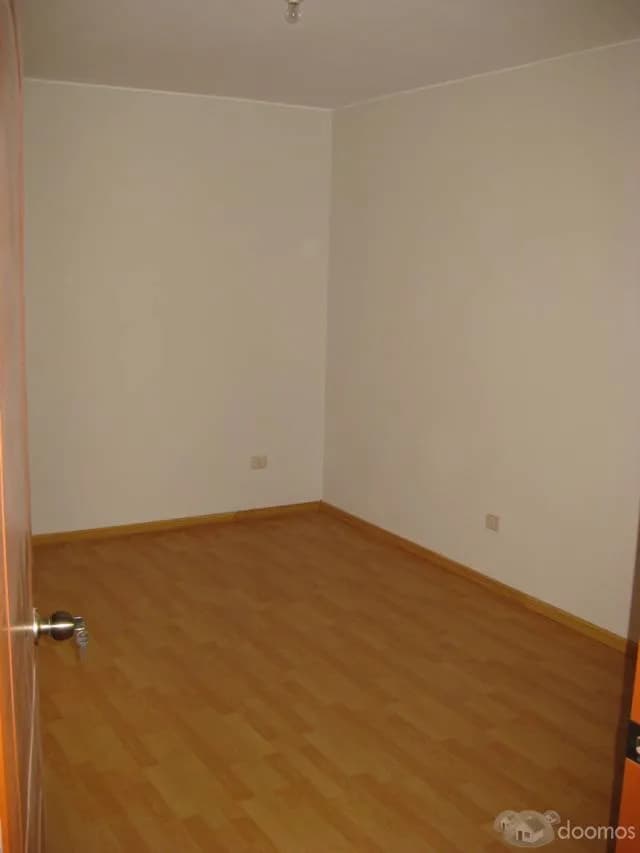 La Molina, 2do. Piso. 4 dorm. 130m2 Alt. Cdra 27 Av El Corregidor — foto 2
