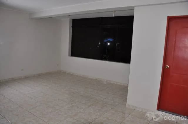 La Molina, 2do. Piso. 4 dorm. 130m2 Alt. Cdra 27 Av El Corregidor — foto 3