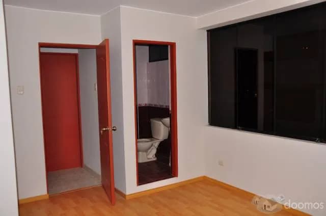 La Molina, 2do. Piso. 4 dorm. 130m2 Alt. Cdra 27 Av El Corregidor — foto 4