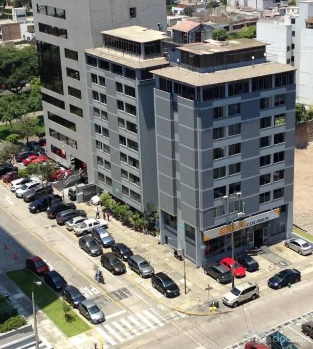 ALQUILER DE FUNCIONAL OFICINA EN CENTRO FINANCIERO DE SAN ISIDRO (75M2) — foto 1