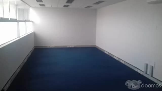 ALQUILER DE OFICINA IMPLEMENTADA — foto 1