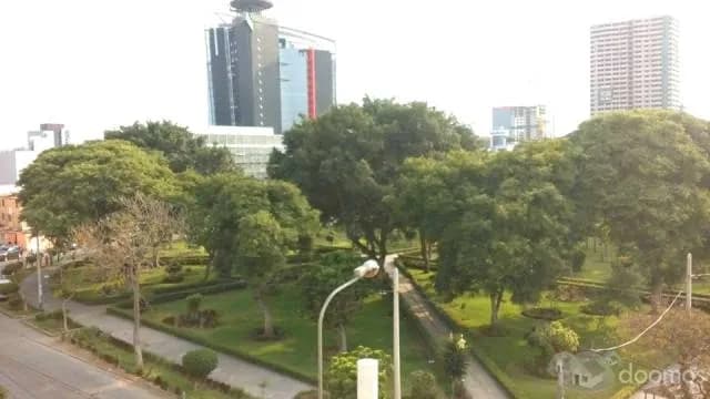 Alquiler moderno departamento frente a parque — foto 1