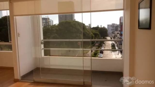 Alquiler moderno departamento frente a parque — foto 4