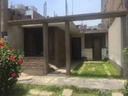 Vendo Casa en Urbanización Alameda de la Rivera Ate