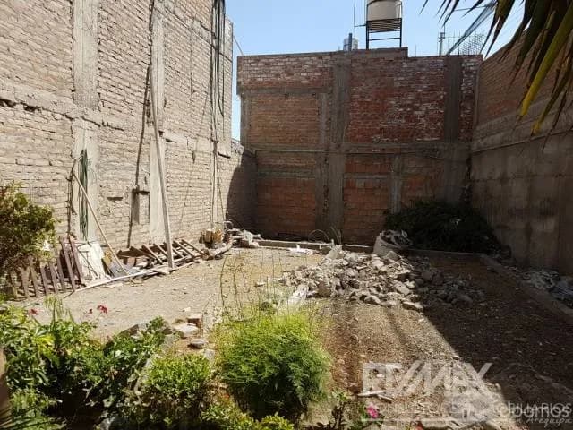 SE VENDE TERRENO EN ZONA EXCLUSIVA DE SACHACA ! — foto 1