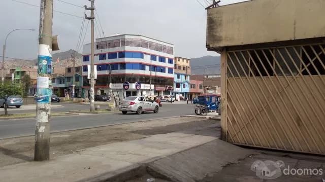 ALQUILO EN EXCELENTE UBICACION AV SANTA ROSA SJL — foto 2