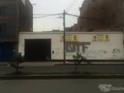 Venta de local comercial en La Victoria.