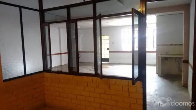 GRAN ESPACIO PARA VIVIEND, COMERCIO, TALLER ES TIPO LOFT ..ZONA RESIDENCIAL.. — foto 1