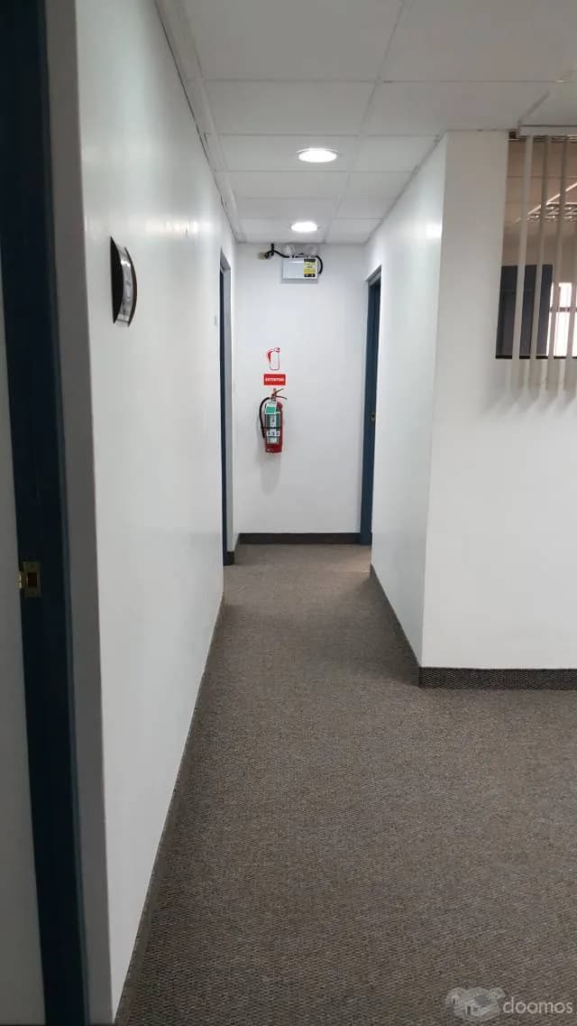 OFICINA EN SAN ISIDRO ALQUILER — foto 4