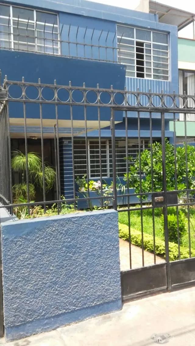 Pueblo Libre - Hermosa Casa en Venta - Urb. Colmenares — foto 3