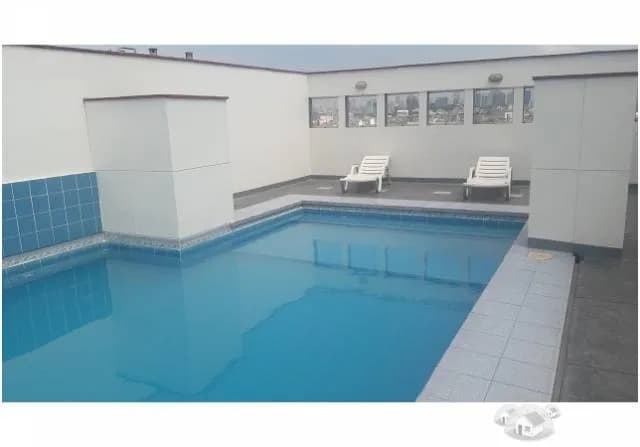 Venta Dpto. Surquillo - Piscina — foto 1