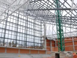 techos, naves industriales, almacenes, hangares, fabricas, escaleras, pasarelas, barandas, entre otros.