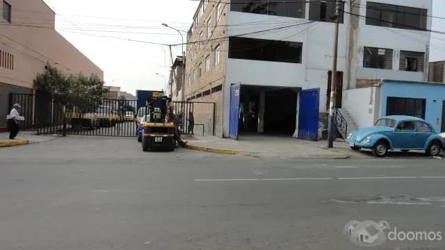 SE ALQUILA ESPACIO PARA TALLER MECÁNICO Y MANTENIMIENTO DE GAS — foto 4