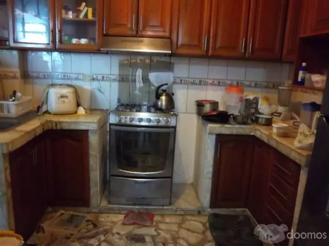 VENTA DEPARTAMENTO EN 1PISO CON COCHERA EN URB LEONOR Y LEALTAD — foto 6