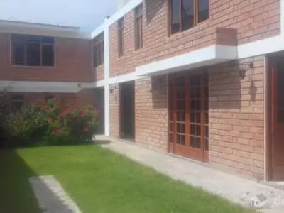 Casa en Alquiler en Cayma, Arequipa, para vivienda u oficina