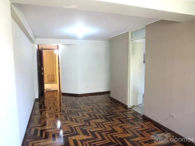 Departamento de 3 habitaciones, 2 baños, cochera — foto 1