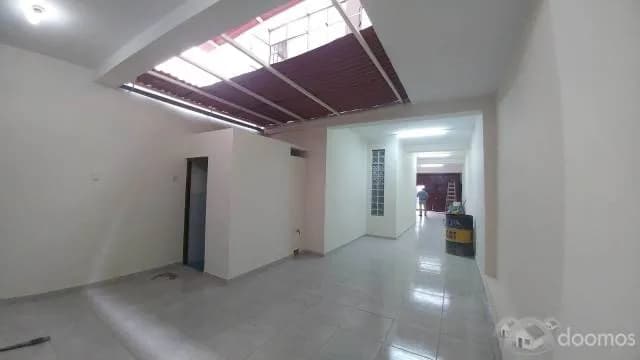ALQUILO LOCAL COMERCIAL IMPECABLE 105 M2 — foto 2