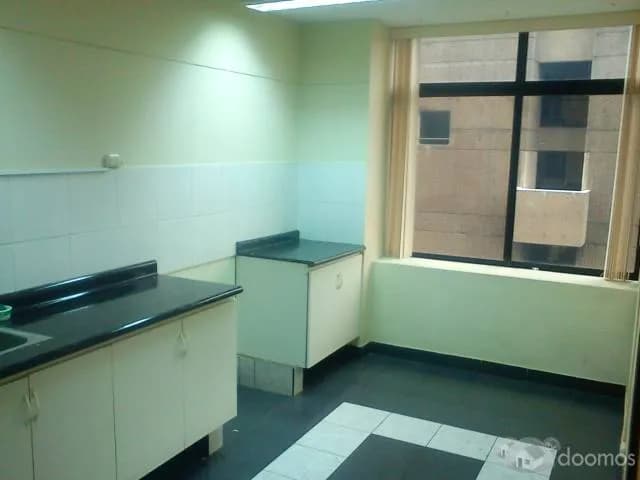 Alquiler de oficina en Miraflores  esq. Shell con Larco. — foto 3