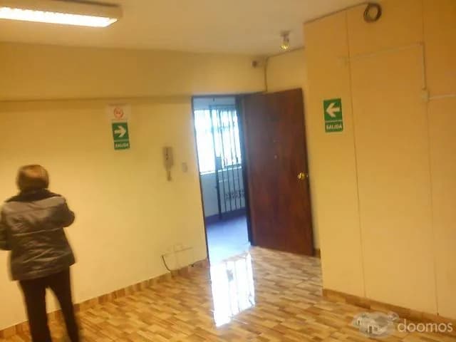 Alquiler de oficina en Miraflores  esq. Shell con Larco. — foto 4