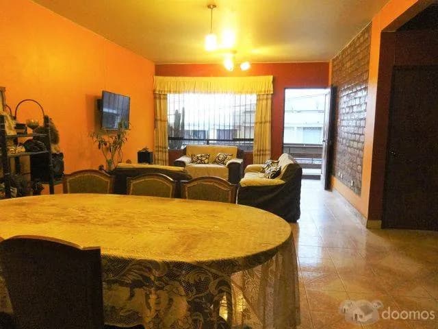 Venta de Casa Espaciosa en Villa Maria Del Triunfo — foto 4
