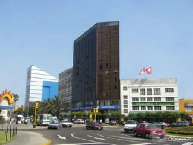 ALQUILER DE OFICINA IMPLEMENTADA EN AV. LARCO  MIRAFLORES — foto 1