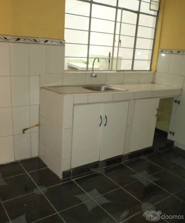 DEPARTAMENTO 7 AMBIENTES 1 BAÑO PRIMER PISO — foto 3