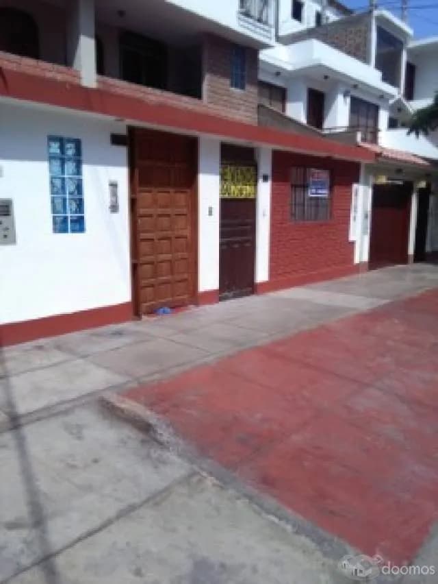 VENDO CASA A PRECIO DE TERRENO - CHACARILLA — foto 1
