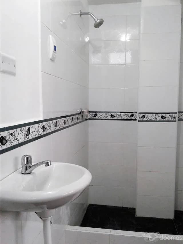 ALQUILO HABITACION CON BAÑO PROPIO — foto 2
