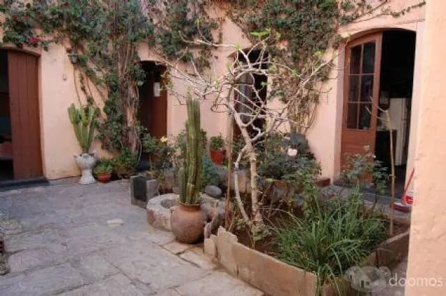 Vendo casa en el cercado ideal hostal 320 000 dólares — foto 2