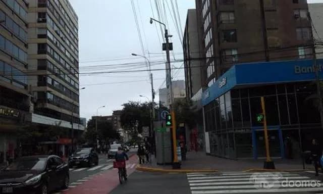 Se Alquila Local Comercial en Miraflores. — foto 1