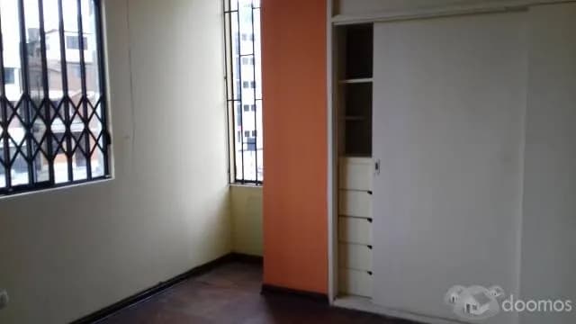 VENDO DE OCASION BELLO DEPARTAMENTO MUY ILUMINADO — foto 2