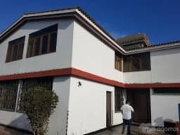 ALQUILO CASA EN SAN ISIDRO