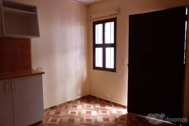 ALQUILO amplia habitación independiente en Miraflores — foto 6
