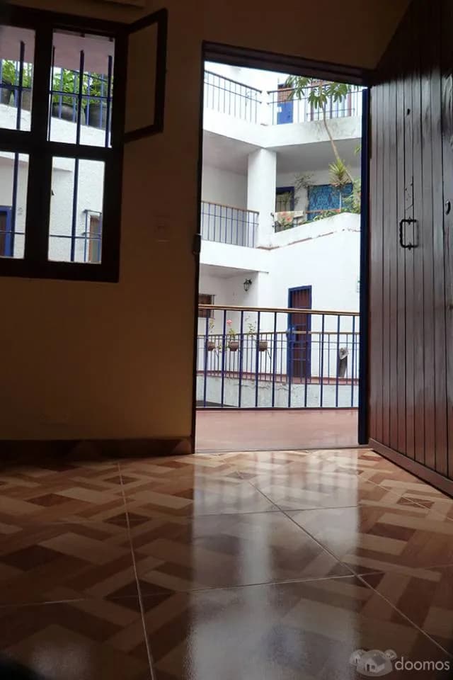 ALQUILO amplia habitación independiente en Miraflores — foto 7