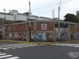 VENDO LOCAL COMERCIAL 600M2 30X20 UBICADISIMO
