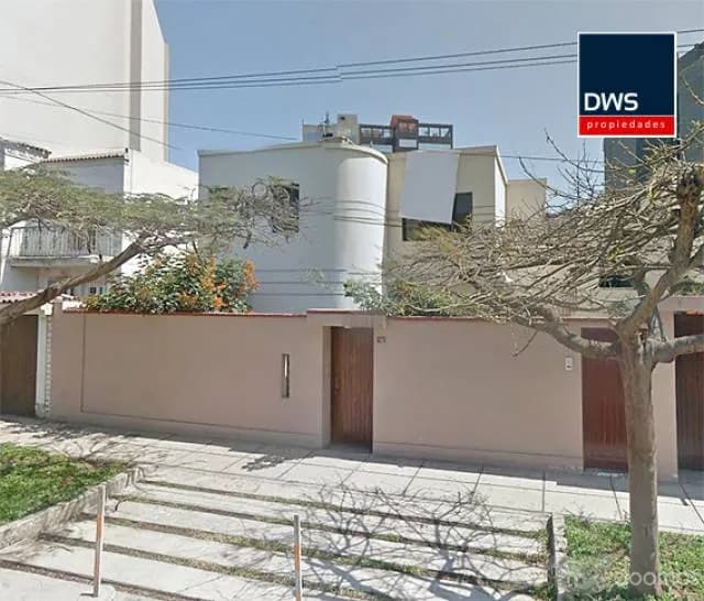 CASA COMO TERRENO PARA 7 PISOS, EXCELENTE ZONA DE SAN ISIDRO — foto 1