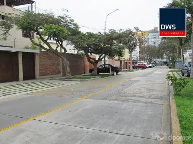 CASA COMO TERRENO PARA 7 PISOS, EXCELENTE ZONA DE SAN ISIDRO — foto 2