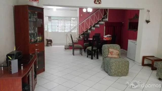 ALQUILO CASA DE 3 PISOS — foto 2