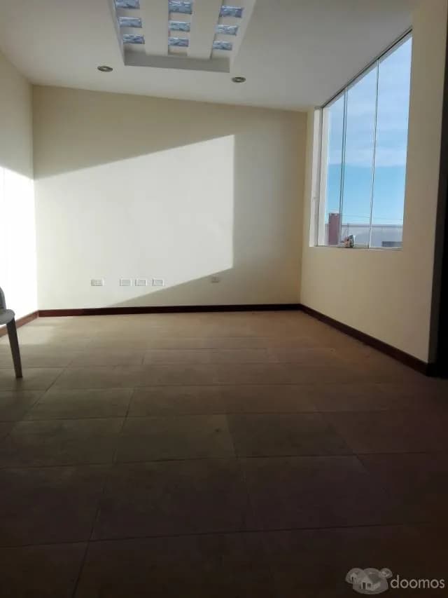 Vendo amplia casa ubicada a dos cuadras del parque Selva Alegre — foto 3