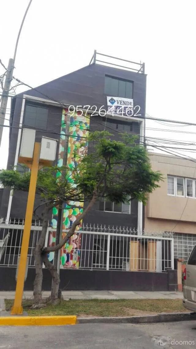 SE VENDE PROPIEDAD CON LICENCIA COMERCIAL — foto 2