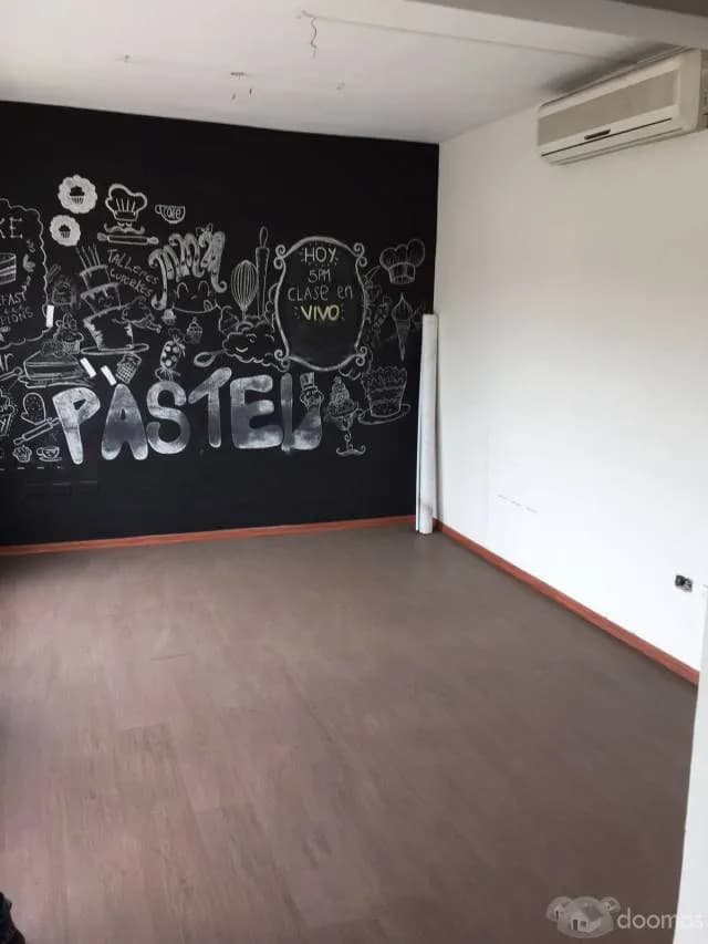 SE VENDE PROPIEDAD CON LICENCIA COMERCIAL — foto 5