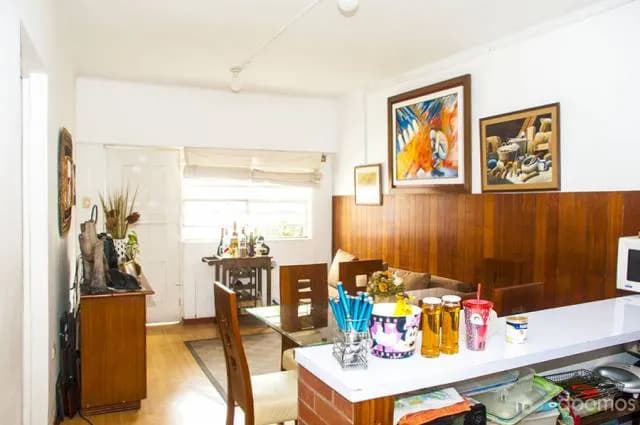 Amplia Casa en zona Residencial de Miraflores. — foto 6