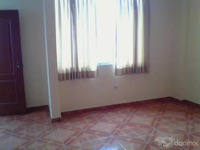 HABITACION CON BAÑO PARA SOLO MUJERES — foto 3