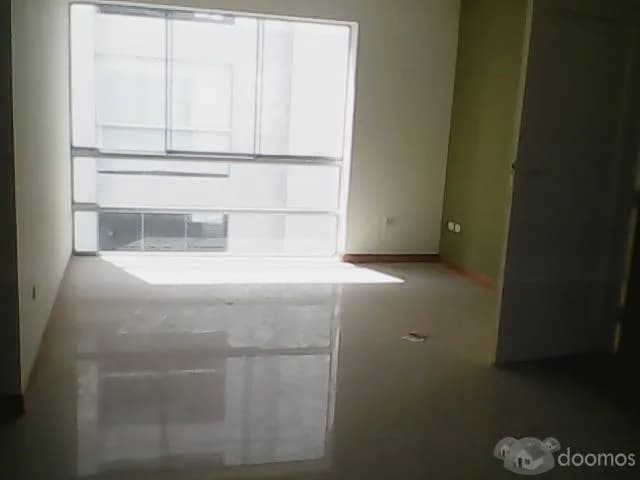 ALQUILER DE DEPARTAMENTO EN EXCLUSIVA ZONA URB EL GOLF — foto 7