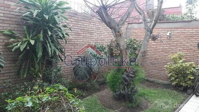 CASA MUY BIEN UBICADA CON MUY BUENA ILUMINACIÓN — foto 14